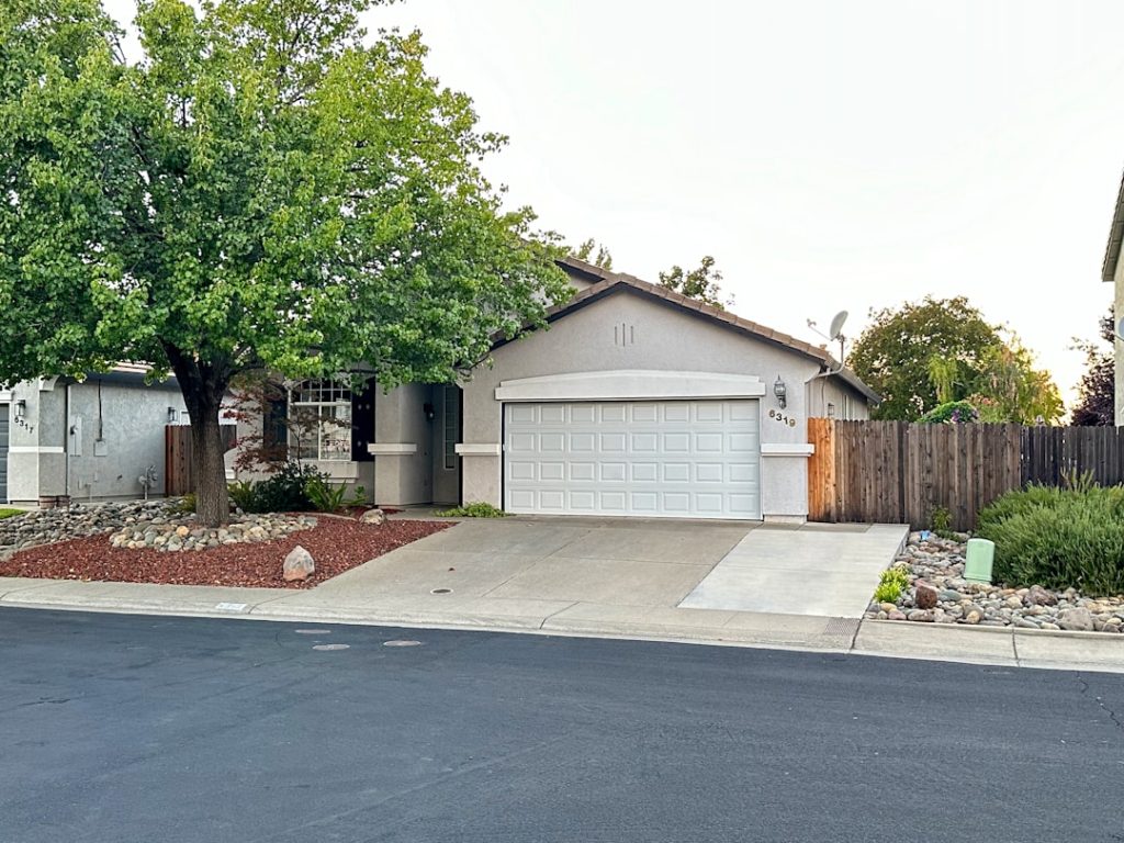 20 yard dumpster dimensions labeled with measurements for Phoenix homeowners